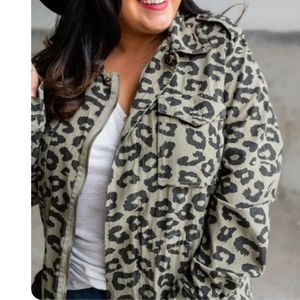 Leopard print Utility Jacket size Small